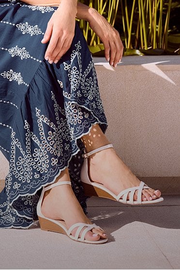 FOOTWEAR
